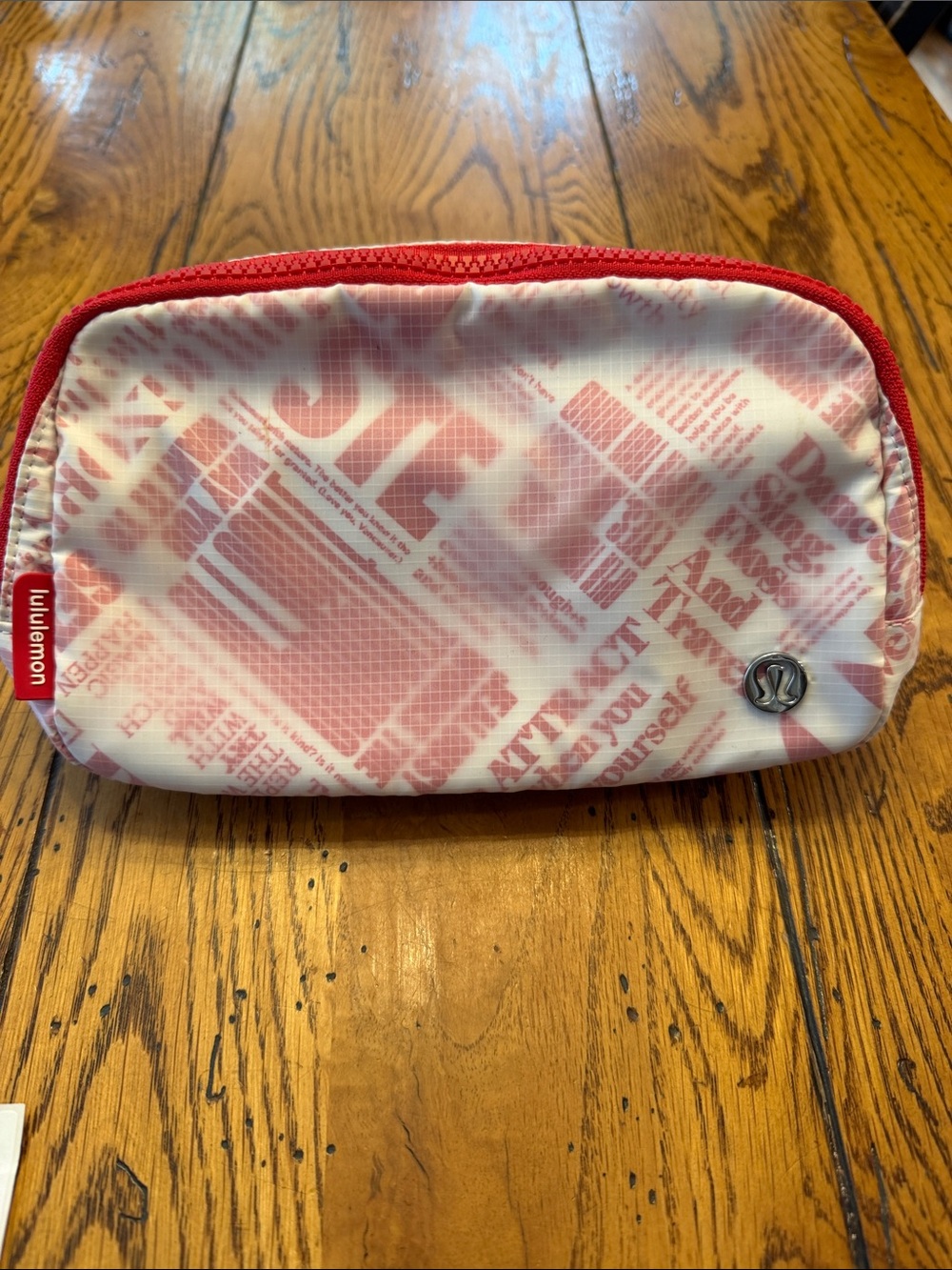 Lululemon Everywhere Belt Bag 
Manifesto Print